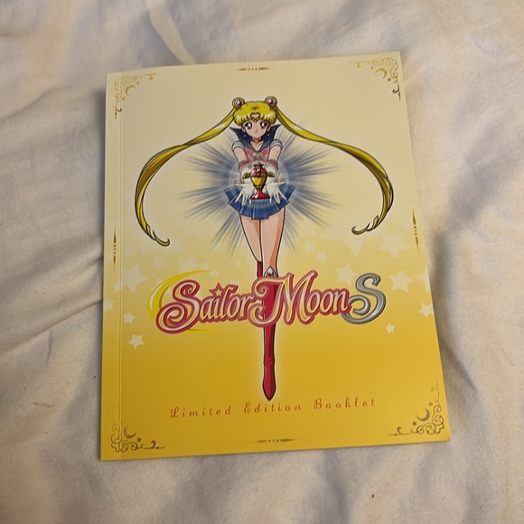 Season 3 Sailor moon - Picture 2 of 3